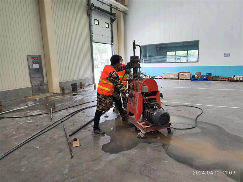 长安厂房地面下沉塌陷注浆加固施工